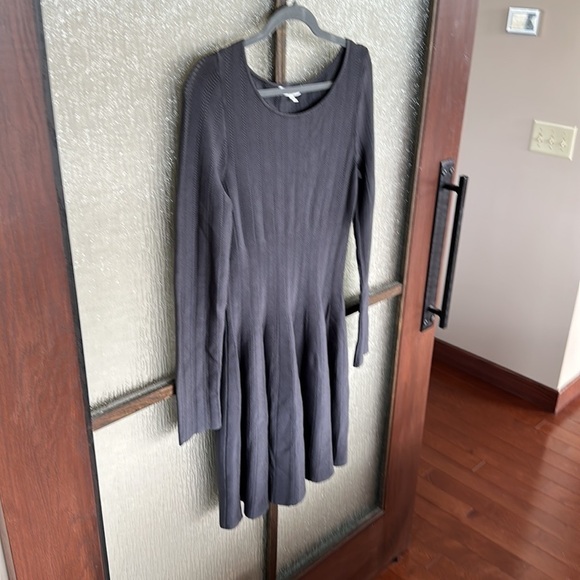 Elizabeth and James
Granite Flare Dress size Medium - Picture 9 of 11